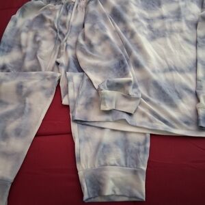 SHEIN Tie-Dye Lounge Set in Blue and White